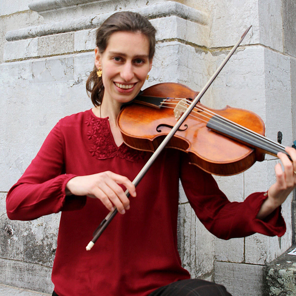 Huda Knobloch Viola Violine Bratschenunterricht Geigenunterricht