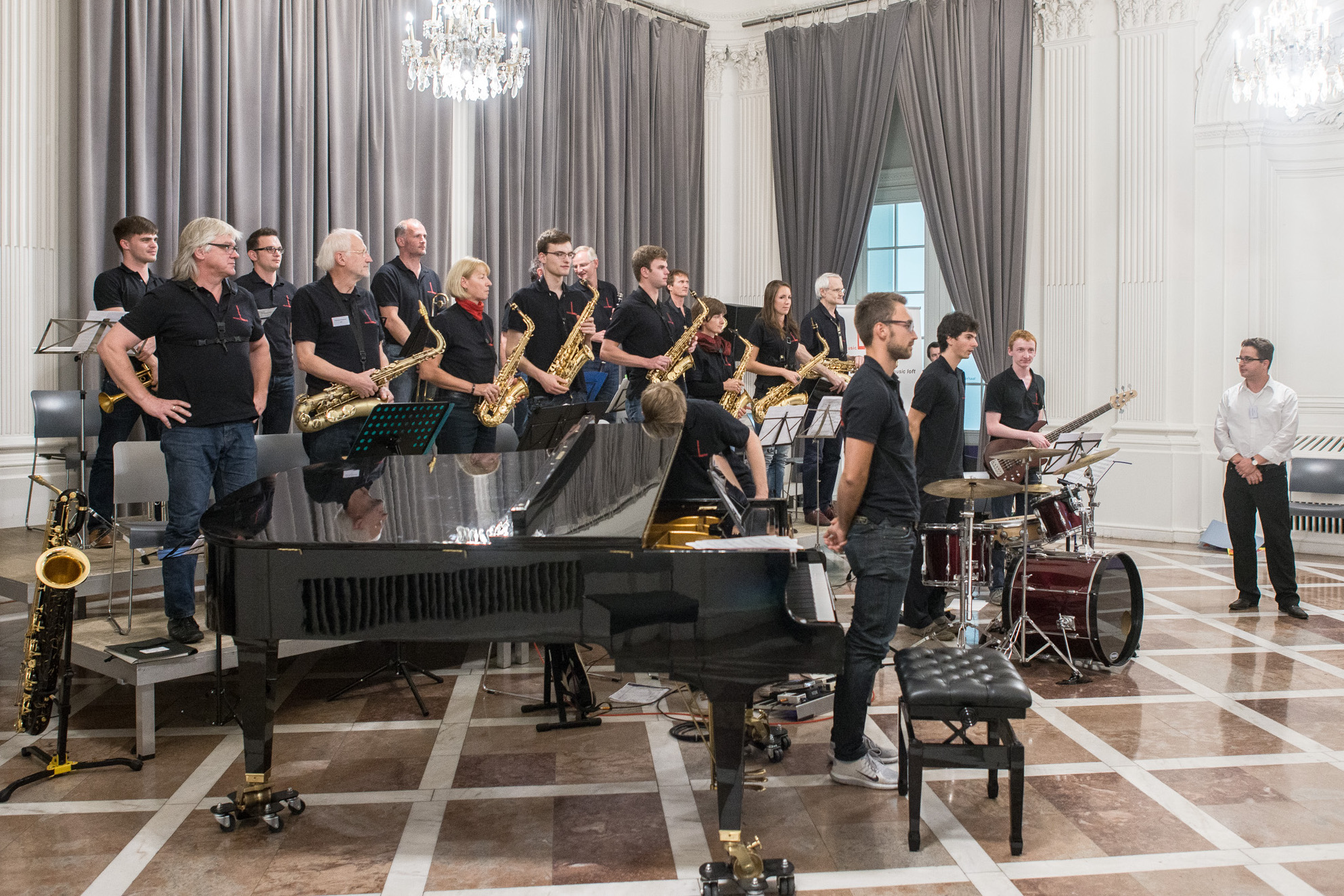 Big Band Soundbridge der Freien Musikschule music loft im Ballsaal Altes Kurhaus Aachen