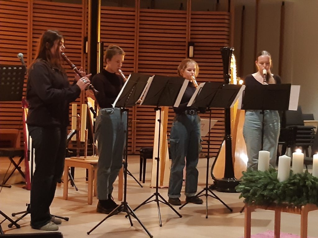 Weihnachtsvorspiel Blockflötenklasse Birgit Baum - music loft | Freie Musikschule Aachen